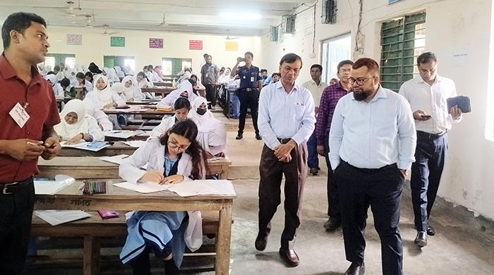 গাইবান্ধায় শান্তিপূর্ণ পরিবেশে এইচএসসি ও সমমানের পরীক্ষা অনুষ্ঠিত গাইবান্ধায় শান্তিপূর্ণ পরিবেশে এইচএসসি ও সমমানের পরীক্ষা অনুষ্ঠিত