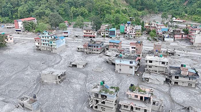 নেপালে মৃতের সংখ্যা বেড়ে ১১২৭, নিখোঁজ প্রায় ৪৯০০ নেপালে মৃতের সংখ্যা বেড়ে ১১২৭, নিখোঁজ প্রায় ৪৯০০