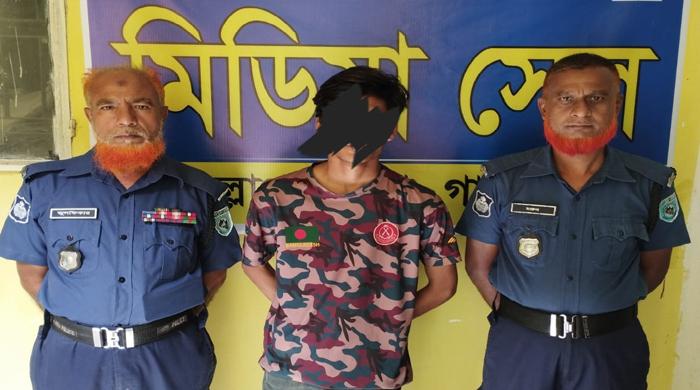 সাদুল্লাপুরে বাবাকে মারপিটের অভিযোগে ছেলে আটক সাদুল্লাপুরে বাবাকে মারপিটের অভিযোগে ছেলে আটক