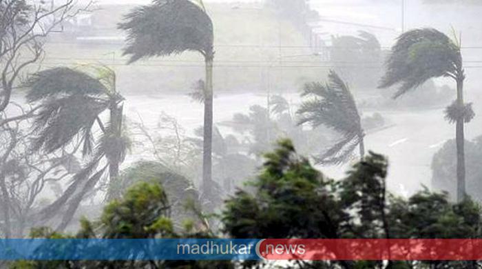 সন্ধ্যার মধ্যে যে ১২ জেলায় ঝড়-বৃষ্টির শঙ্কা সন্ধ্যার মধ্যে যে ১২ জেলায় ঝড়-বৃষ্টির শঙ্কা