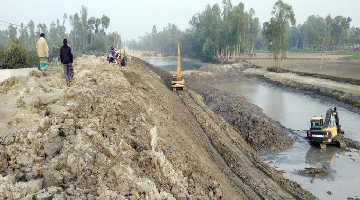 দীর্ঘ ৫৭ বছর পর সংস্কার হচ্ছে সাঘাটর বন্যা নিয়ন্ত্রণ বাঁধ দীর্ঘ ৫৭ বছর পর সংস্কার হচ্ছে সাঘাটর বন্যা নিয়ন্ত্রণ বাঁধ