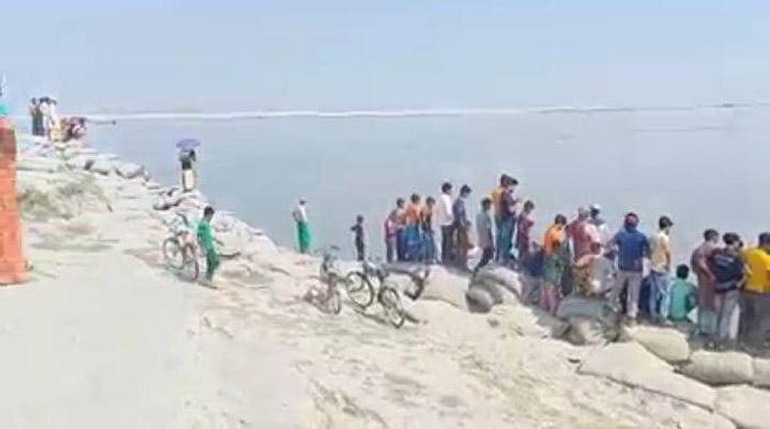 চিলমারীতে পানিতে ডুবে এক যুবক নিখোঁজ চিলমারীতে পানিতে ডুবে এক যুবক নিখোঁজ
