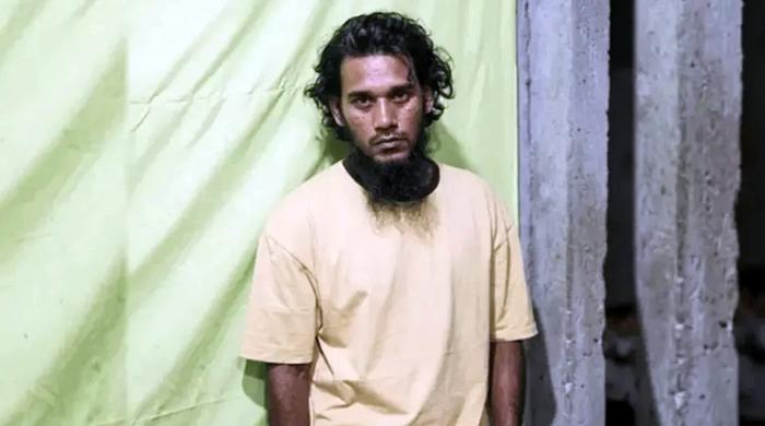 স্কুলছাত্রীকে ধর্ষণের মামলায় কনটেন্ট ক্রিয়েটর রিপন মিয়া গ্রেপ্তার স্কুলছাত্রীকে ধর্ষণের মামলায় কনটেন্ট ক্রিয়েটর রিপন মিয়া গ্রেপ্তার