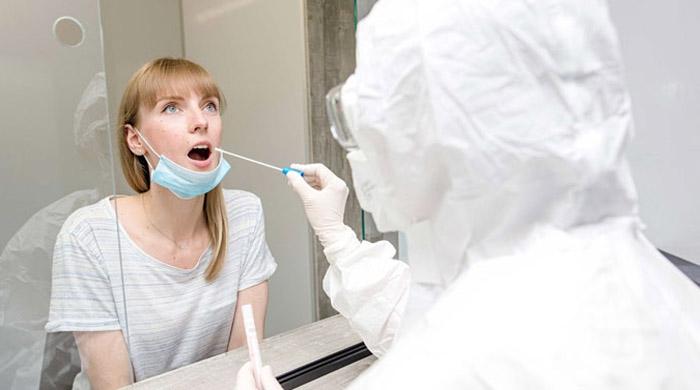 করোনায় বিশ্বে কমেছে মৃত্যু-শনাক্ত করোনায় বিশ্বে কমেছে মৃত্যু-শনাক্ত