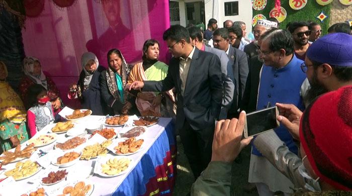 রাণীনগরে দিনব্যাপী গ্রামীণ পিঠা উৎসব অনুষ্ঠিত রাণীনগরে দিনব্যাপী গ্রামীণ পিঠা উৎসব অনুষ্ঠিত