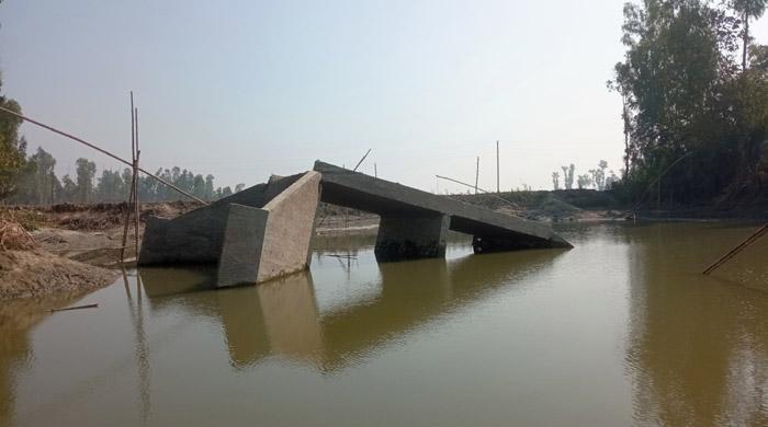 চিলমারীতে দীর্ঘ ৬ বছরের সংস্কার হয়নি সেতু চিলমারীতে দীর্ঘ ৬ বছরের সংস্কার হয়নি সেতু