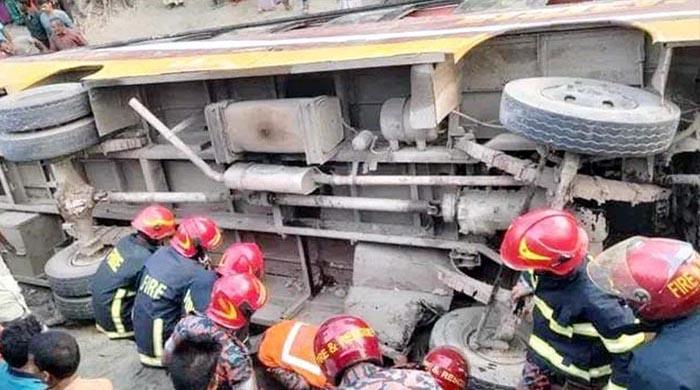 রংপুরে বাস উল্টে নিহত ২ রংপুরে বাস উল্টে নিহত ২