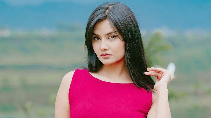 ‘ব্যাচেলর পয়েন্ট’-এ নেপালি অভিনেত্রী ‘ব্যাচেলর পয়েন্ট’-এ নেপালি অভিনেত্রী