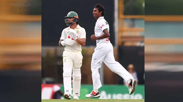 স্টার্ককে ফিরিয়ে হাসানের চার উইকেট, চাপে অস্ট্রেলিয়া স্টার্ককে ফিরিয়ে হাসানের চার উইকেট, চাপে অস্ট্রেলিয়া