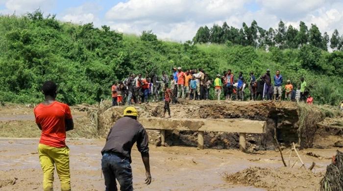 বন্যা-ভূমিধসে কঙ্গোতে ১০০ জনের মৃত্যু বন্যা-ভূমিধসে কঙ্গোতে ১০০ জনের মৃত্যু
