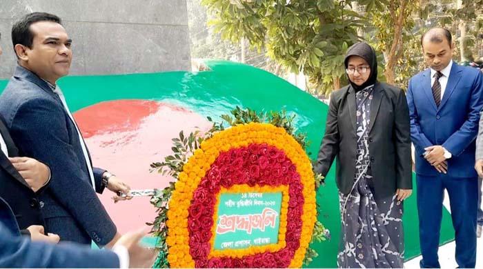 গাইবান্ধায় শহীদ বুদ্ধিজীবী দিবসে শহীদ স্মৃতিস্তম্ভে পুস্পস্তবক অর্পণ গাইবান্ধায় শহীদ বুদ্ধিজীবী দিবসে শহীদ স্মৃতিস্তম্ভে পুস্পস্তবক অর্পণ