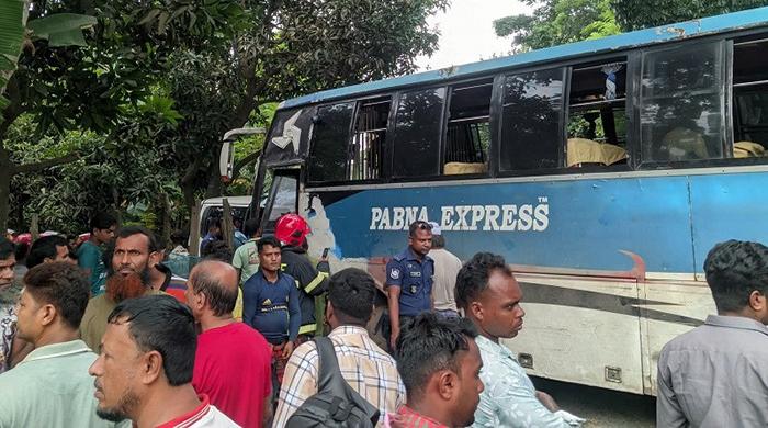 নাতনির মরদেহ নিয়ে আসতেই নানীসহ দুই জন নিহত নাতনির মরদেহ নিয়ে আসতেই নানীসহ দুই জন নিহত
