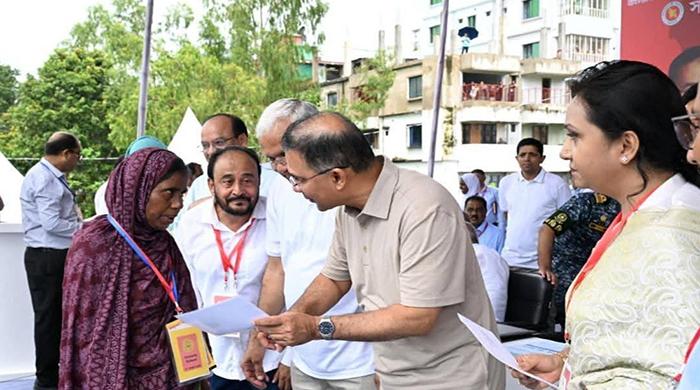 বাংলাদেশ ও মানুষের ভাগ্য বদল আমাদের প্রধান লক্ষ্য : প্রধানমন্ত্রী বাংলাদেশ ও মানুষের ভাগ্য বদল আমাদের প্রধান লক্ষ্য : প্রধানমন্ত্রী