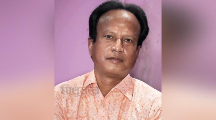 অসুস্থ সাংবাদিক রজতকান্তি বর্মনকে গাইবান্ধা থেকে নেওয়া হলো রংপুরে অসুস্থ সাংবাদিক রজতকান্তি বর্মনকে গাইবান্ধা থেকে নেওয়া হলো রংপুরে