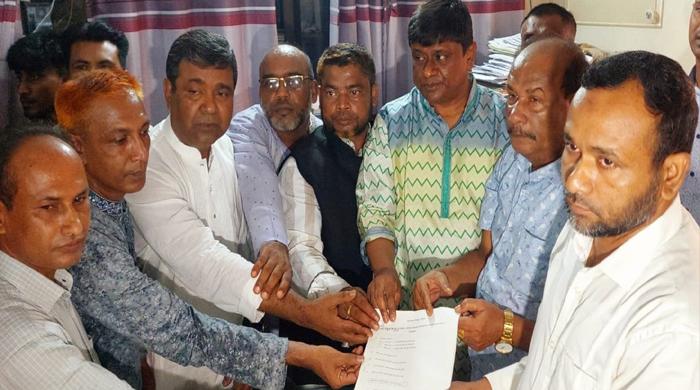গোবিন্দগঞ্জে ইউপি চেয়ারম্যান পদে ৩ জন ও নাকাই ইউনিয়নের সদস্য পদে ৪ জন প্রার্থীর মনোয়নপত্র দাখিল গোবিন্দগঞ্জে ইউপি চেয়ারম্যান পদে ৩ জন ও নাকাই ইউনিয়নের সদস্য পদে ৪ জন প্রার্থীর মনোয়নপত্র দাখিল