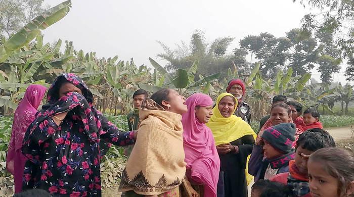 ফুলবাড়ীতে ছাইয়ের আগুনে পুড়ে শিশু রিয়াদ এখন জীবন-মৃত্যুর সন্ধিক্ষণে ফুলবাড়ীতে ছাইয়ের আগুনে পুড়ে শিশু রিয়াদ এখন জীবন-মৃত্যুর সন্ধিক্ষণে
