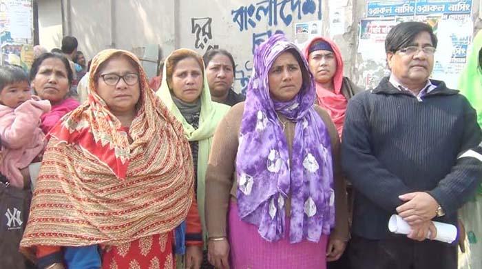 গাইবান্ধায় নিরাপত্তাহীন ৮ ভাই বোন পৈত্রিক ভিটায় গিয়ে লাঞ্ছিত: থানায় অভিযোগ দায়ের গাইবান্ধায় নিরাপত্তাহীন ৮ ভাই বোন পৈত্রিক ভিটায় গিয়ে লাঞ্ছিত: থানায় অভিযোগ দায়ের
