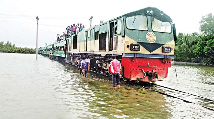 চট্টগ্রামের সঙ্গে সারা দেশের ট্রেন যোগাযোগ বন্ধ চট্টগ্রামের সঙ্গে সারা দেশের ট্রেন যোগাযোগ বন্ধ