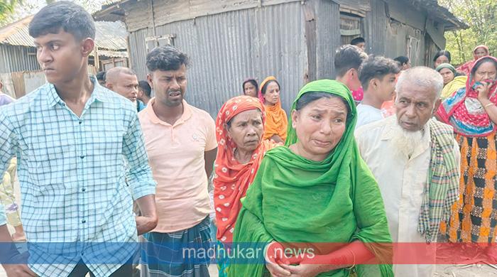 গোবিন্দগঞ্জে এক গৃহবধূর লাশ উদ্ধার গোবিন্দগঞ্জে এক গৃহবধূর লাশ উদ্ধার