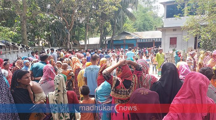 ফুলছড়িতে নারী এনজিওকর্মীর ঝুলন্ত মরদেহ উদ্ধার ফুলছড়িতে নারী এনজিওকর্মীর ঝুলন্ত মরদেহ উদ্ধার