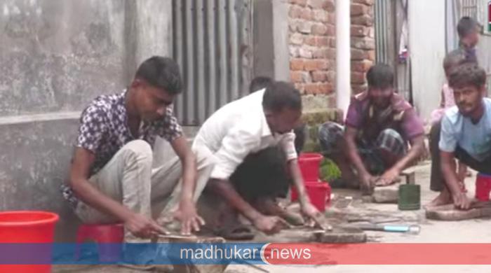 এবারও কুরবানি উপলক্ষে ঢাকায় গেলেন সৈয়দপুরের শতাধিক কসাই এবারও কুরবানি উপলক্ষে ঢাকায় গেলেন সৈয়দপুরের শতাধিক কসাই