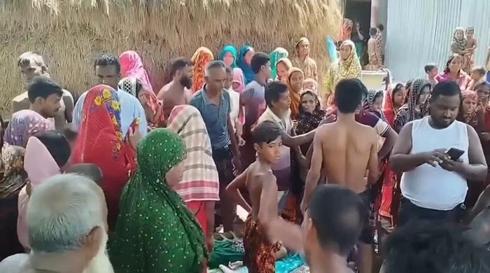 চাঁপাইনবাবগঞ্জে নদীতে ডুবে ৫ শিশু নিহত চাঁপাইনবাবগঞ্জে নদীতে ডুবে ৫ শিশু নিহত