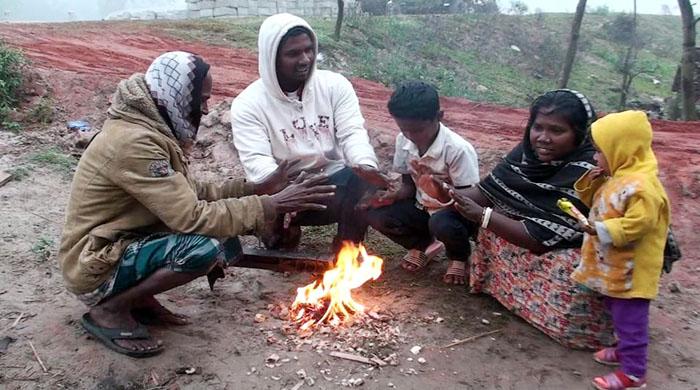 গাইবান্ধায় হাড় কাপানো শীত  গাইবান্ধায় হাড় কাপানো শীত
