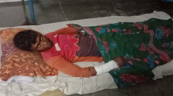 কুড়িগ্রাম সদররে জমি নিয়ে দুই গ্রুপে সংঘর্ষ আহত ১৫ কুড়িগ্রাম সদররে জমি নিয়ে দুই গ্রুপে সংঘর্ষ আহত ১৫