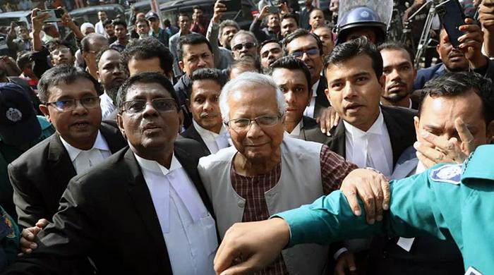 নোবেলজয়ী ড. মুহাম্মদ ইউনূসের ৬ মাসের কারাদণ্ড