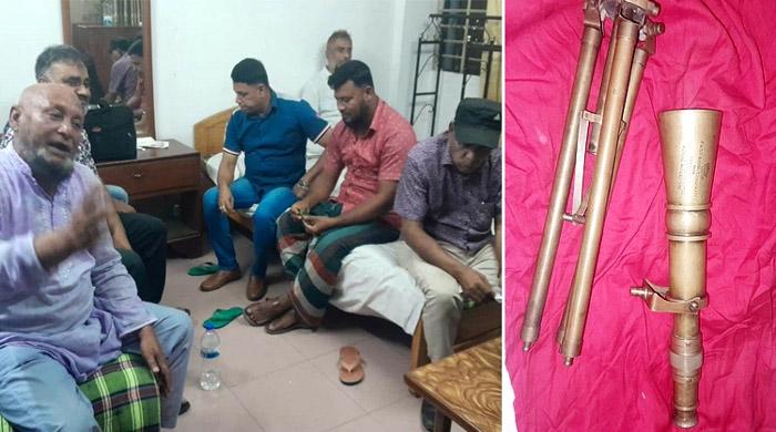 রংপুরে ২০০ বছরের পুরোনো টেলিস্কোপ উদ্ধার, আটক ৬ রংপুরে ২০০ বছরের পুরোনো টেলিস্কোপ উদ্ধার, আটক ৬