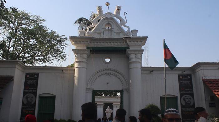 নওগাঁয় চলছে রবীন্দ্র উৎসবের নামে মাসব্যাপী অশ্লীল যাত্রাপালার প্রস্তুতি