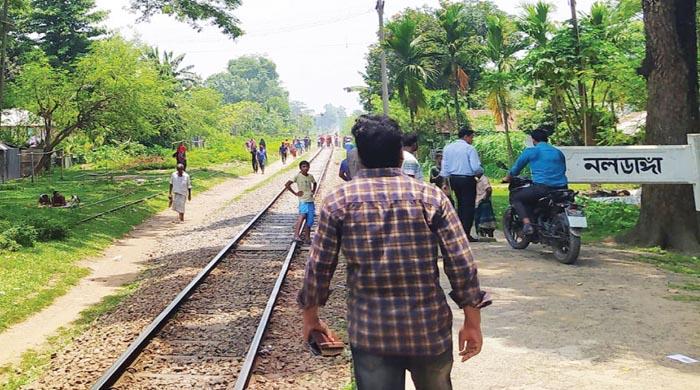 নলডাঙ্গায় ট্রেনে কাটা পড়ে ফুল মিয়া নামের এক ব্যক্তির মৃত্যু