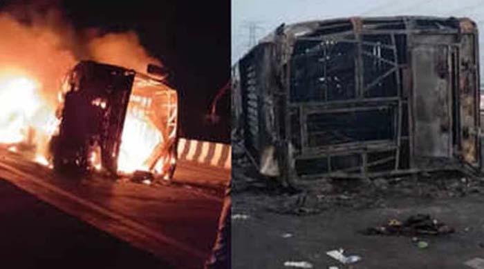 ভারতের মহারাষ্ট্রে বাসে আগুন, নিহত ২৫