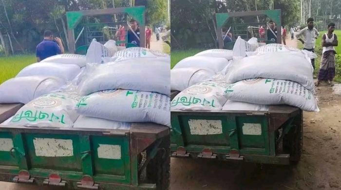 কৃষকের বাড়ি হতে ৪৭ বস্তা সার জব্দ; ১০ হাজার টাকা জরিমানা