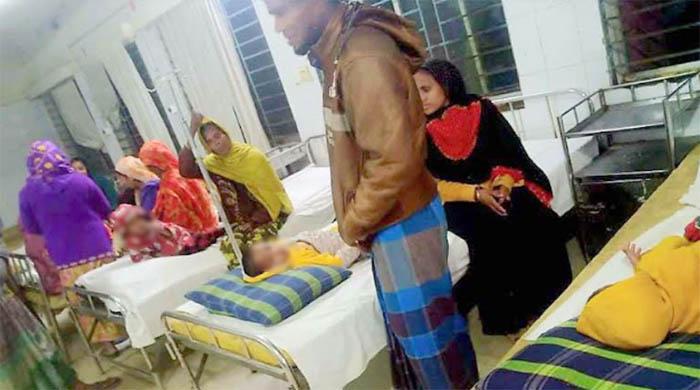পলাশবাড়ীতে কীটনাশক পানে ৫ শিশু হাসপাতালে
