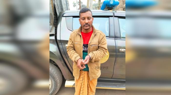 গোবিন্দগঞ্জে হেরোইন-ইয়াবাসহ ‘কারবারি’ গ্রেপ্তার
