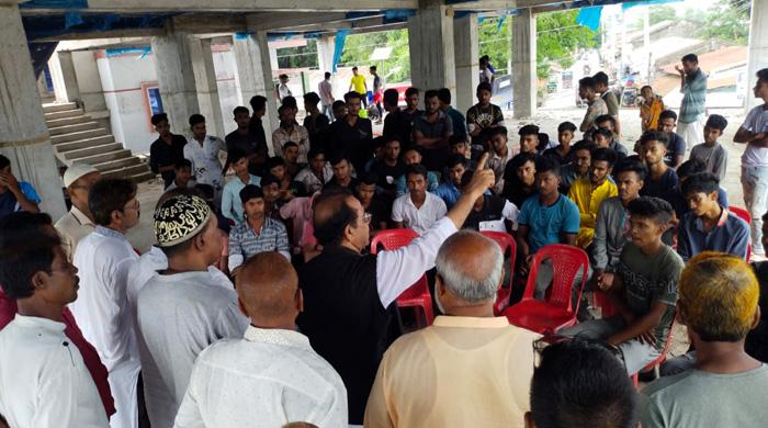 রাণীনগরে মুক্তিযুদ্ধের গল্প শুনলো শতাধিক কলেজ পড়ুয়া শিক্ষার্থী