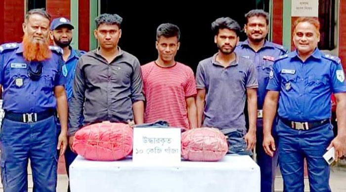 সুন্দরগঞ্জে ১০ কেজি গাঁজাসহ গ্রেপ্তার ৩