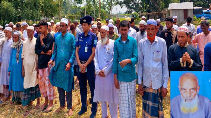 গোবিন্দগঞ্জে সড়ক দুর্ঘটনায় নিহত অসহায় ব্যক্তির দাফনে এগিয়ে এলেন পুলিশ সুপার