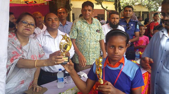 পলাশবাড়ীতে বঙ্গবন্ধু ও বঙ্গমাতা ফুটবল গোলকাপ টুর্নামেন্টের ফাইনাল খেলা অনুষ্ঠিত