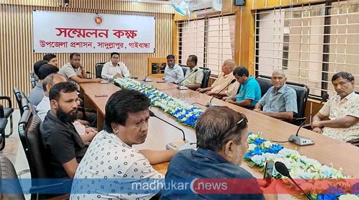 সাদুল্লাপুরে ইউএনওর উদ্যোগে সেই মন্দির কমিটির দ্বন্দ্বের অবসান