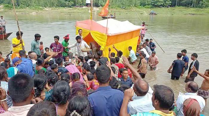 কান্তজিউর নৌবিহারে নৌকাডুবি: ৯ ঘণ্টা পর নিখোঁজ যুবকের মরদেহ উদ্ধার