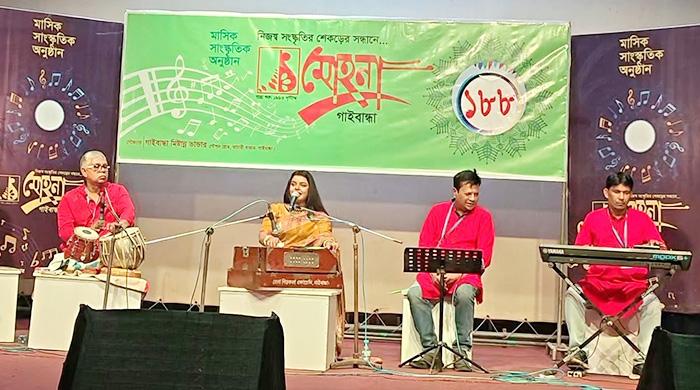 মোহনার অনুষ্ঠানে সুরের মূর্ছনা ছড়িয়ে দিলেন অন্যন্যা আচার্য্য