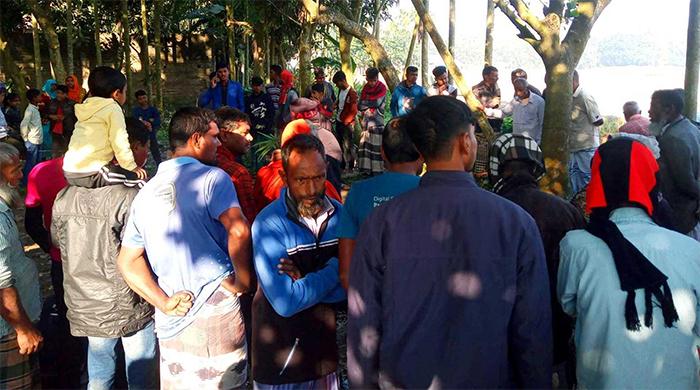ঘোড়াঘাটে চালককে হত্যা করে অটোভ্যান ছিনতাই