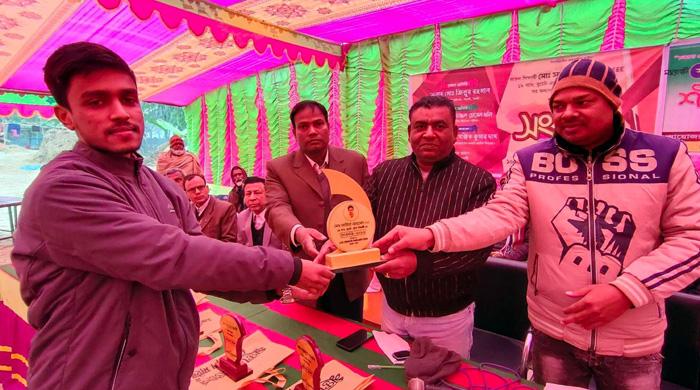 আত্রাইয়ে কৃতি শিক্ষার্থীদের সংবর্ধনা প্রদান