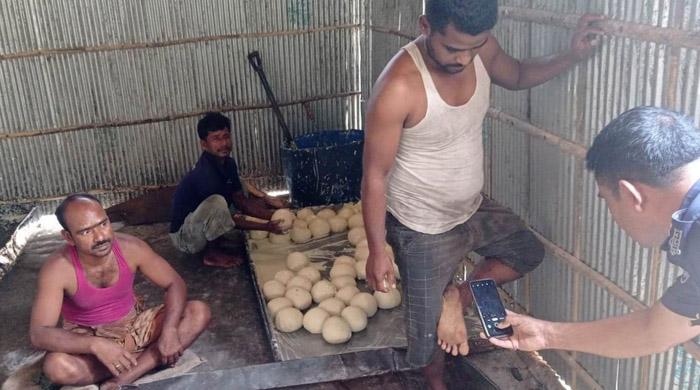সৈয়দপুরে ভোক্তা অধিকারের অভিযান দুই প্রতিষ্ঠানের ৩৫ হাজার টাকা জরিমানা