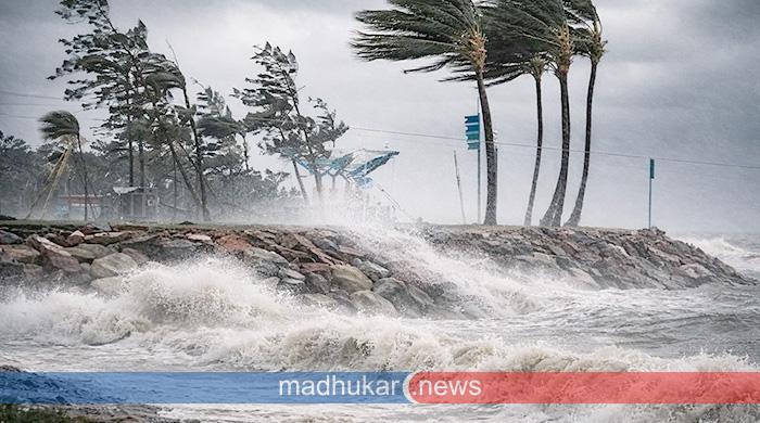 দেশের আট জেলায় কালবৈশাখীর সতর্কবার্তা: নদীবন্দরে সতর্কতা জারি