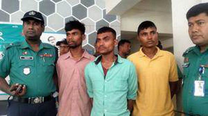 জুয়ার টাকা পরিশোধে অটোচালককে হত্যা, ৩ বন্ধু গ্রেপ্তার 
