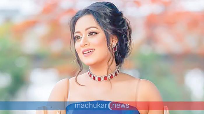 কোরবানির ঈদে দীঘির নতুন সিনেমা ‘বিদায়’