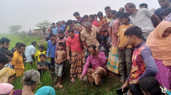 অটোভ্যান নিয়ে উধাও, ধানক্ষেতে মিলল চালকের মরদেহ